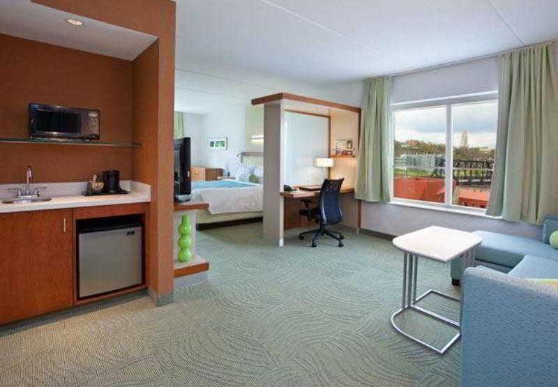 Springhill Suites Pittsburgh Southside Works Номер фото
